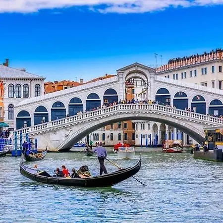 アパート House Of Music Near Venice モリアーノ・ヴェーネト
